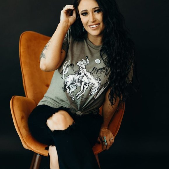 THE BRONC RIDER Handmade Graphic Tee - Picture 5 of 9